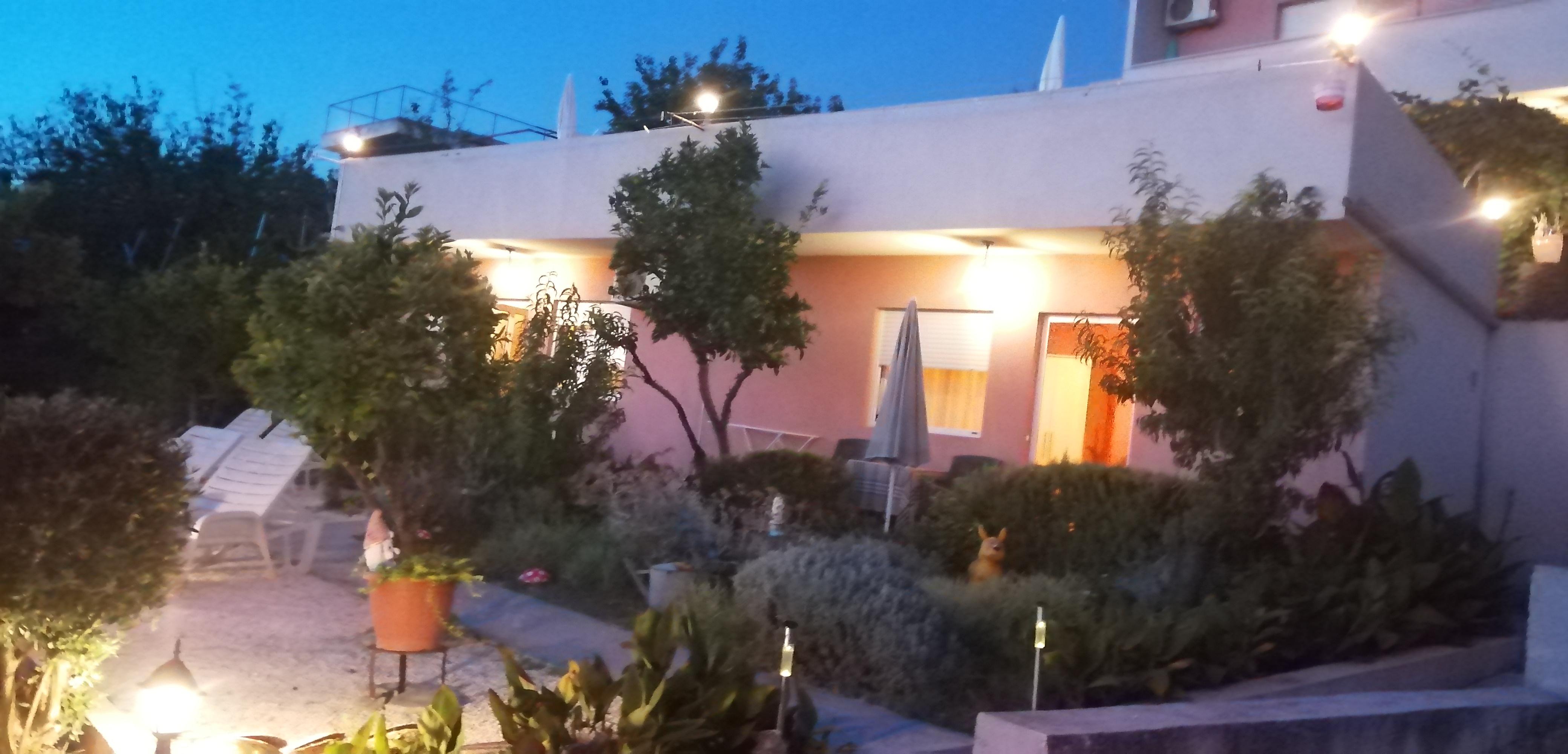 Villa Luketa بودْسْتغانا المظهر الخارجي الصورة